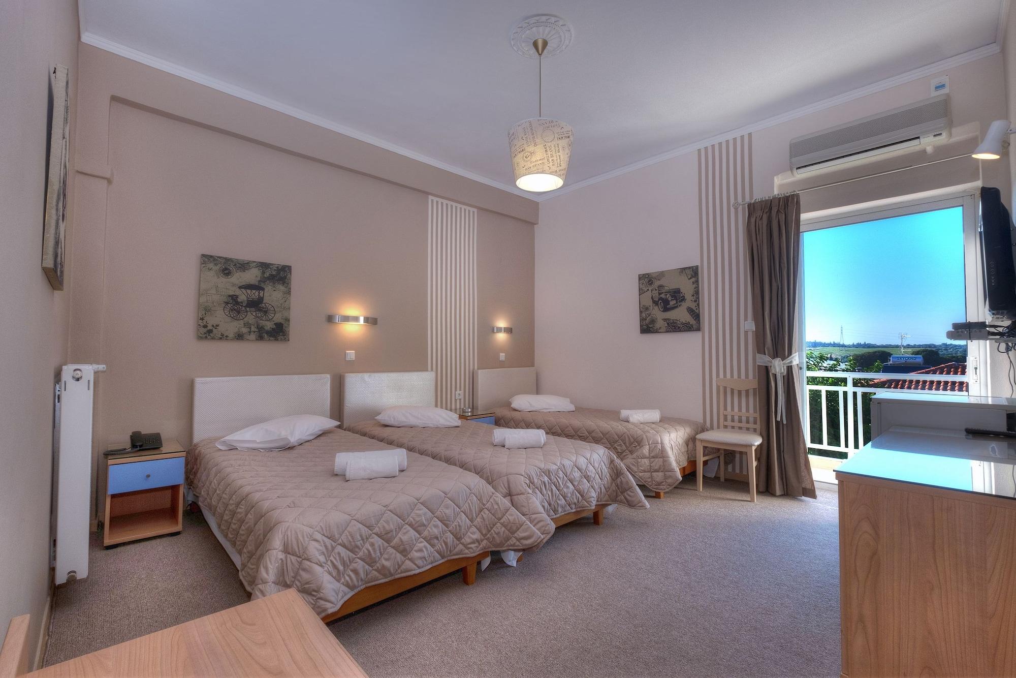 Hotel Taxiarhis 3*