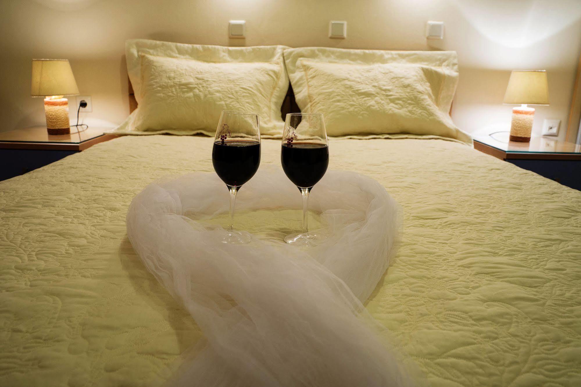 Hotel Taxiarhis 3*