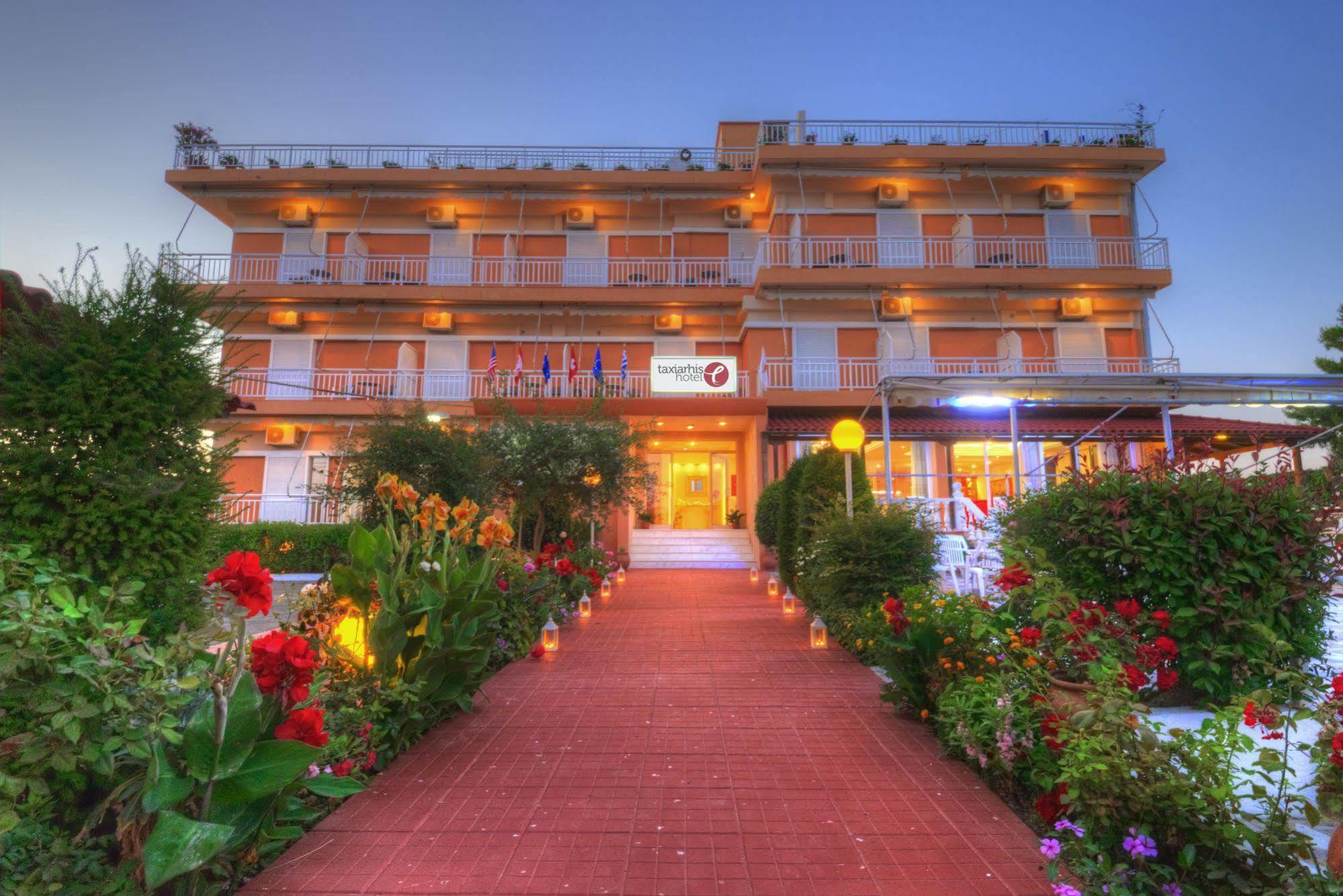 Taxiarhis Hotel Loutrá Killínis