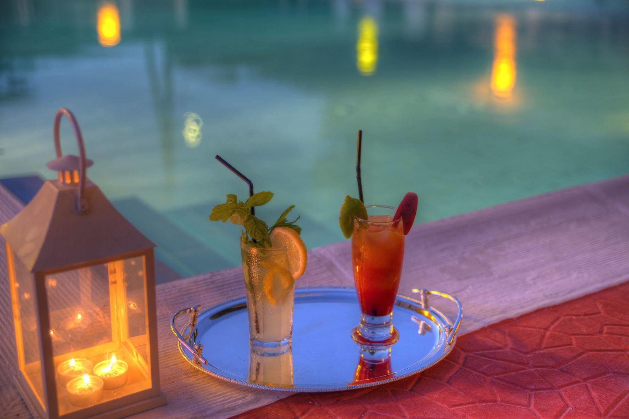 Taxiarhis Hotel
