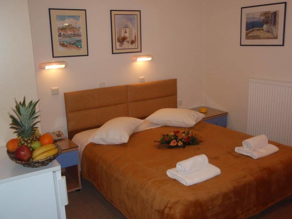 Hotel Taxiarhis Loutrá Killínis